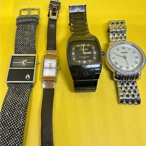 Lot of 4 Watches in Working Condition Needs Batteries